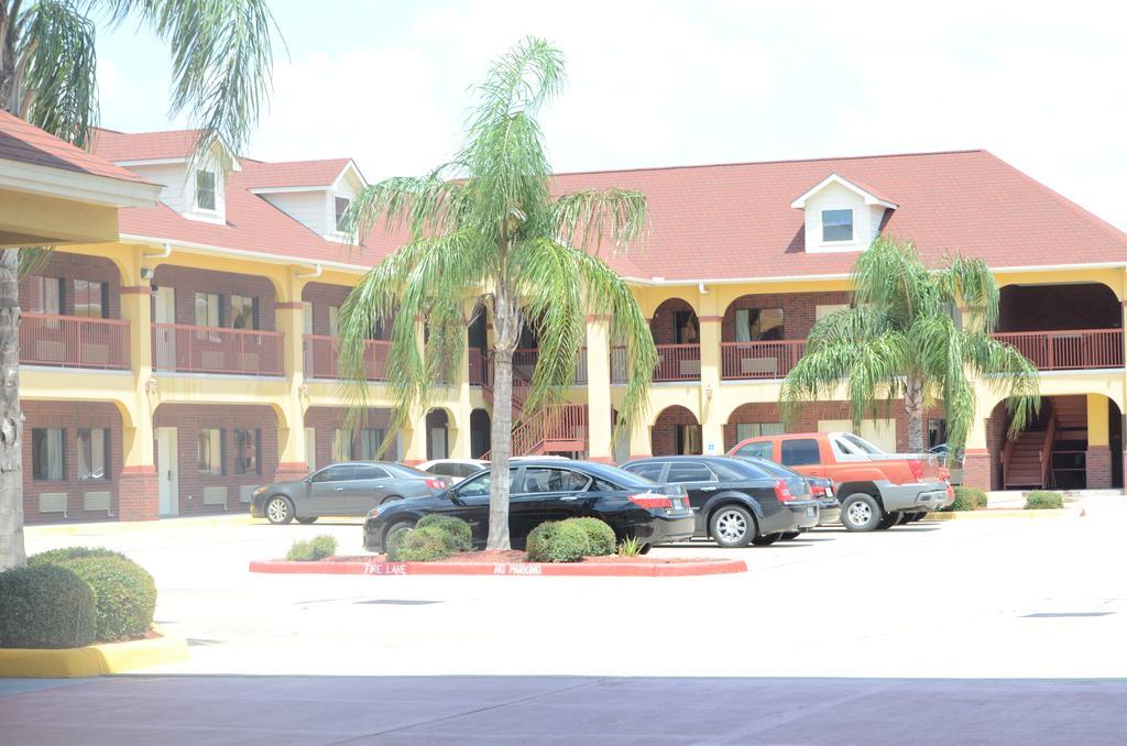 Sterling Inn And Suites At Reliant And Medical Center Houston Exterior photo